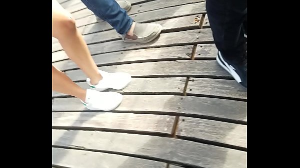 Chica Culona En Shorts Apretados